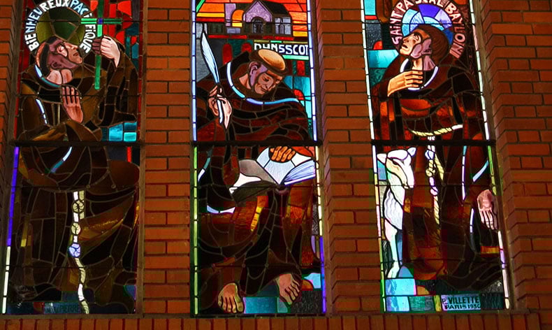 stained-glass-window-of-blessed-john-duns-scotus