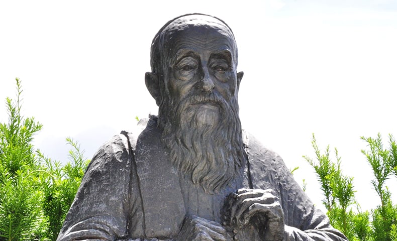 statue-of-saint-leopold-mandic
