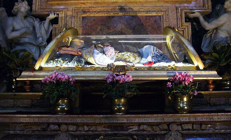 tomb-of-saint-john-leonardi