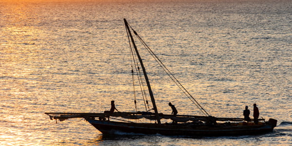 boat-silhouette-fishing