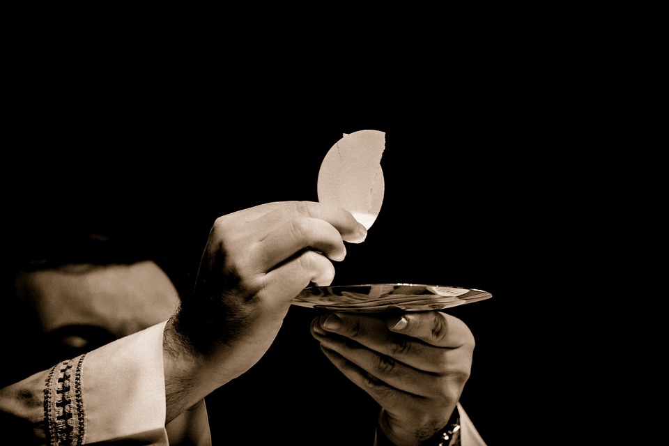 eucharist-1591663_960_720