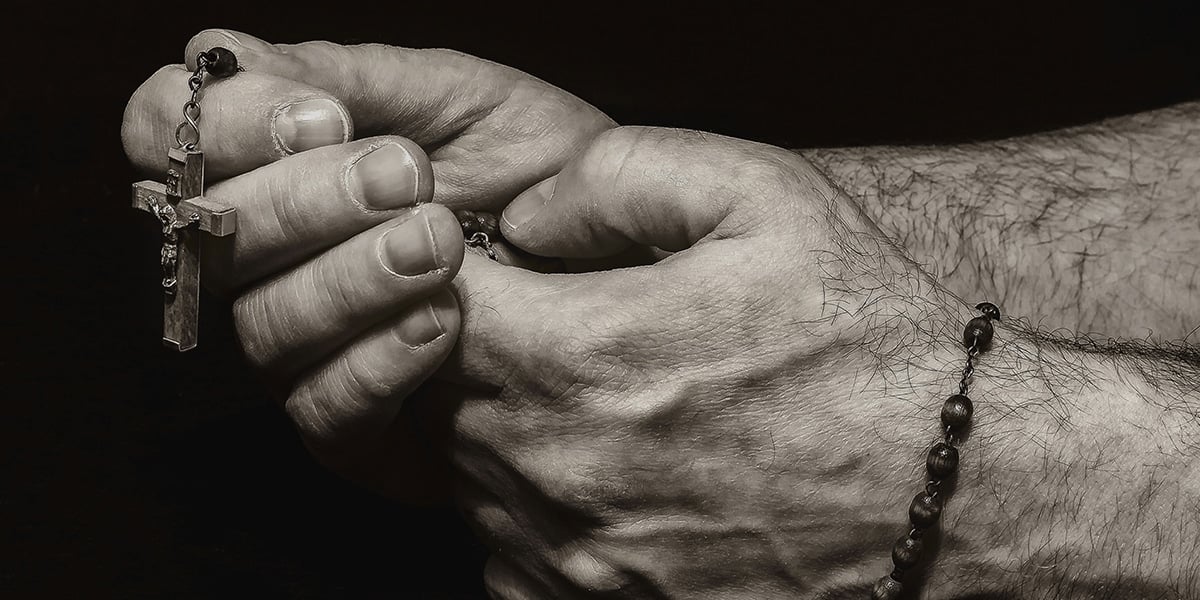 hand-rosary-prayer