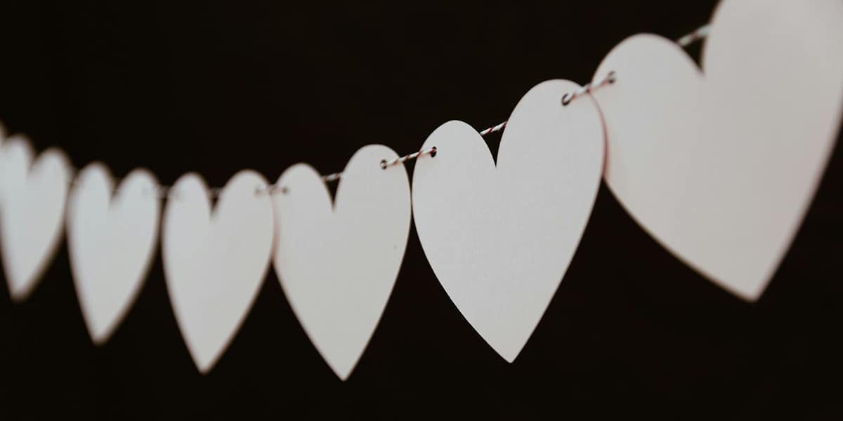 hearts_love_string