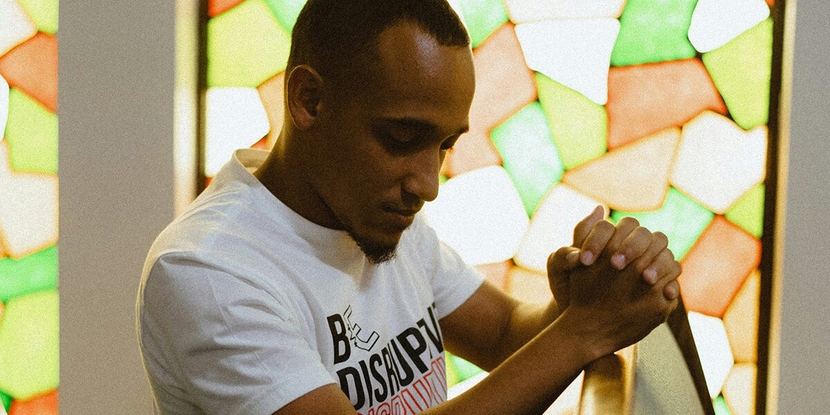 man_praying_listening