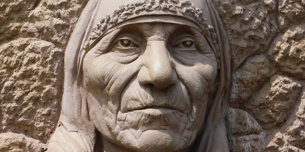 mother_teresa_sculpture