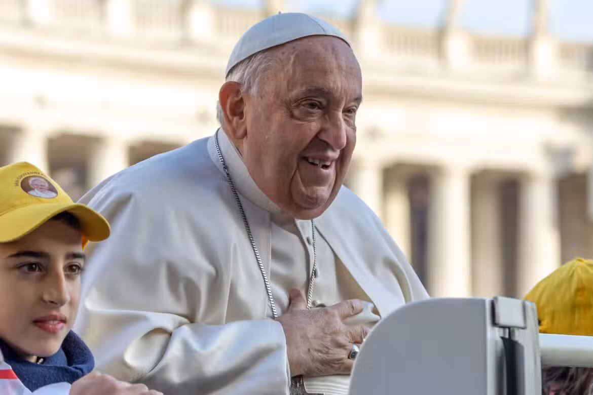 www.franciscanmedia.orgwp-contentuploads202504pope-francis-meets-his-audience-1