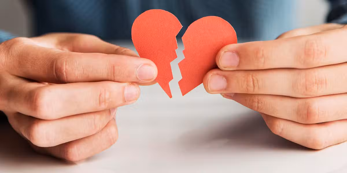hands_broken_heart