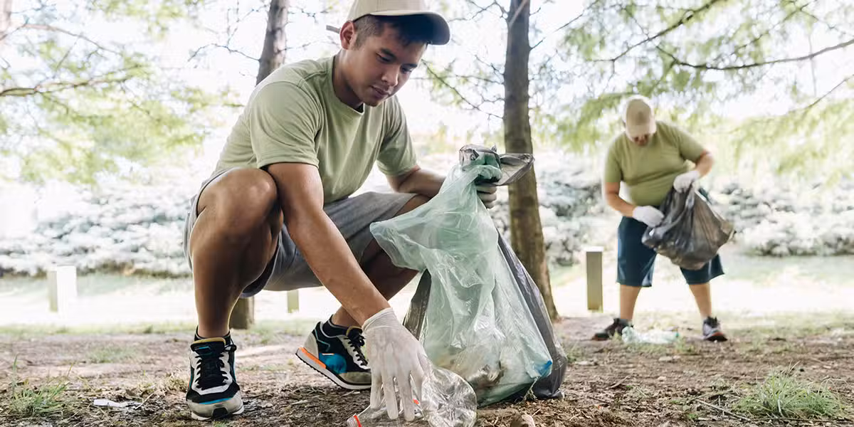 man_trash_park