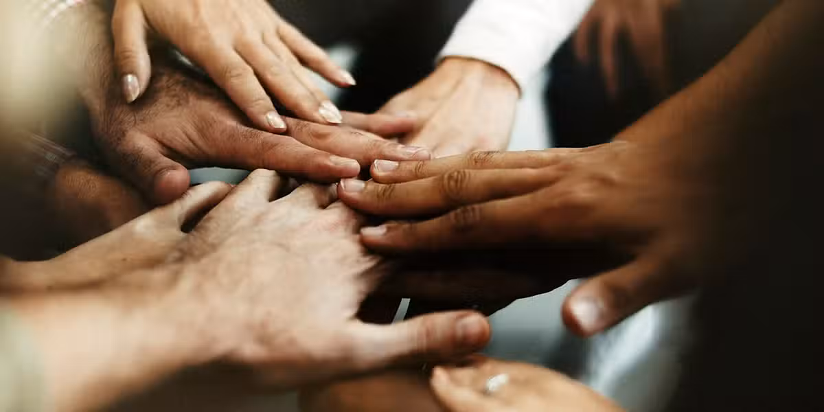multiple_hands_touching