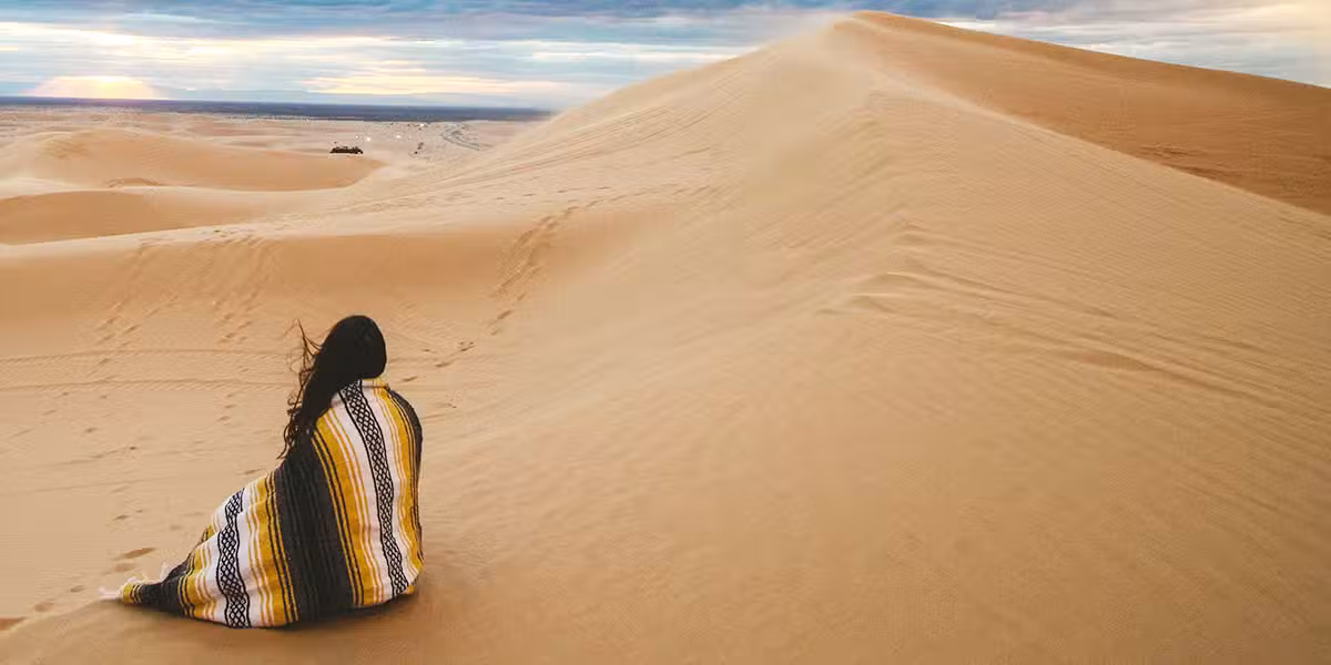 person_sitting_desert