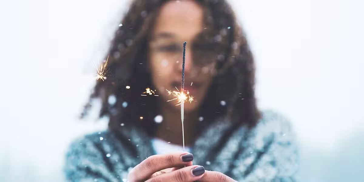 woman_cold_sparkler