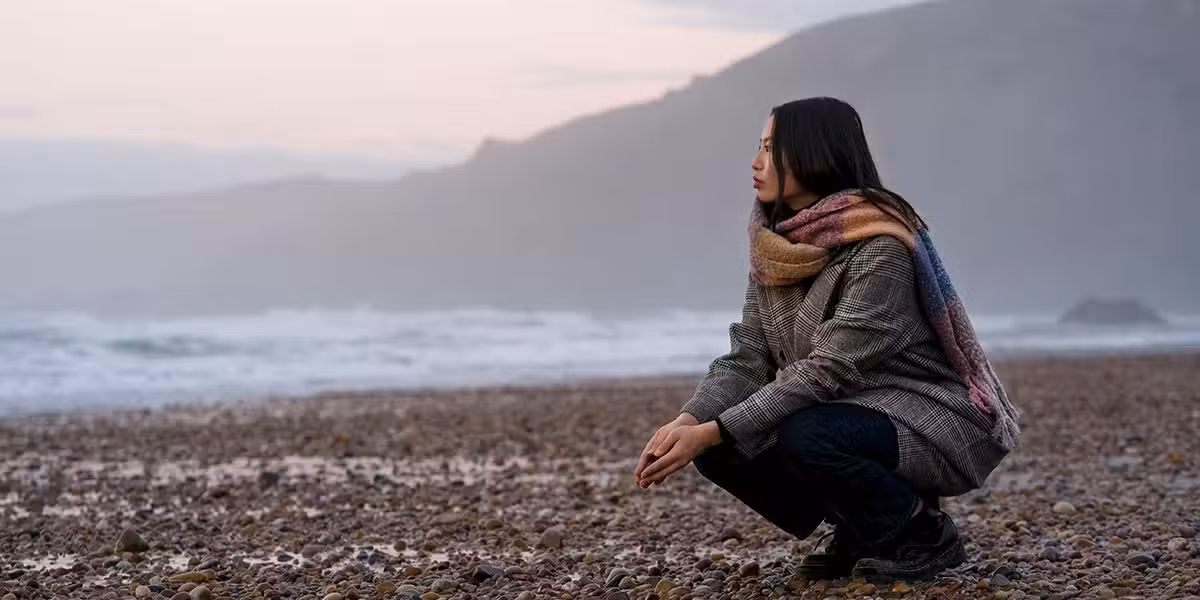 woman_sad_beach-1